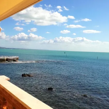 On The Sea Apartment